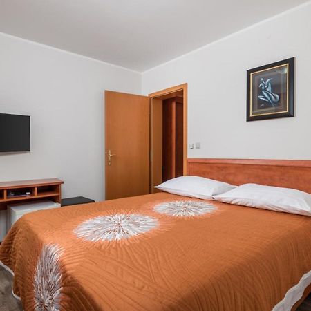 Guest House Ana Baška Екстериор снимка